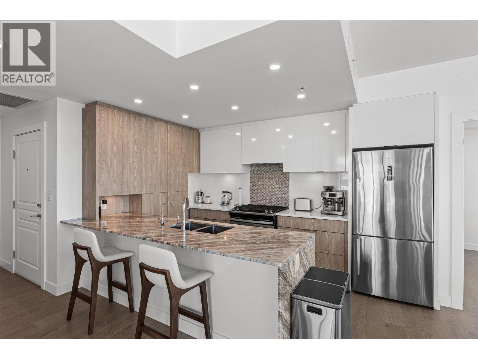 1304 1151 Sunset Drive, Kelowna