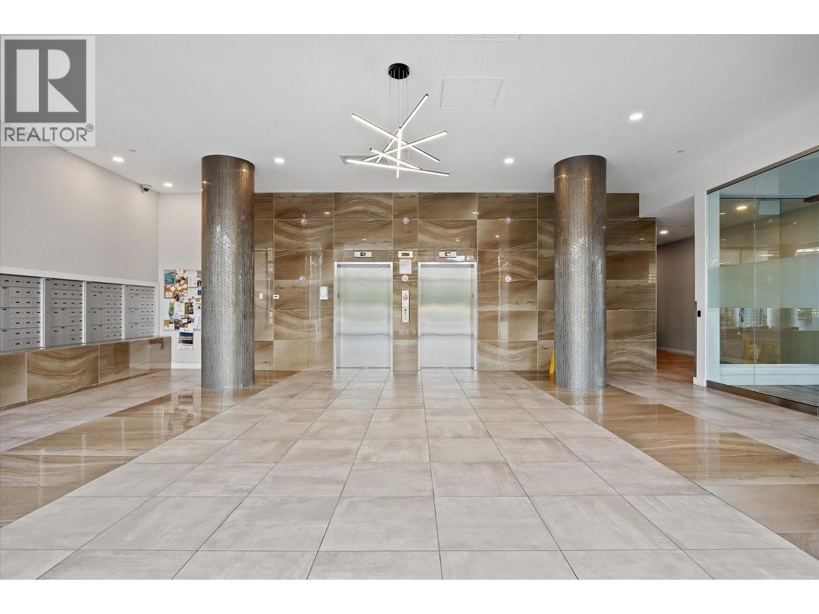 1304 1151 Sunset Drive, Kelowna