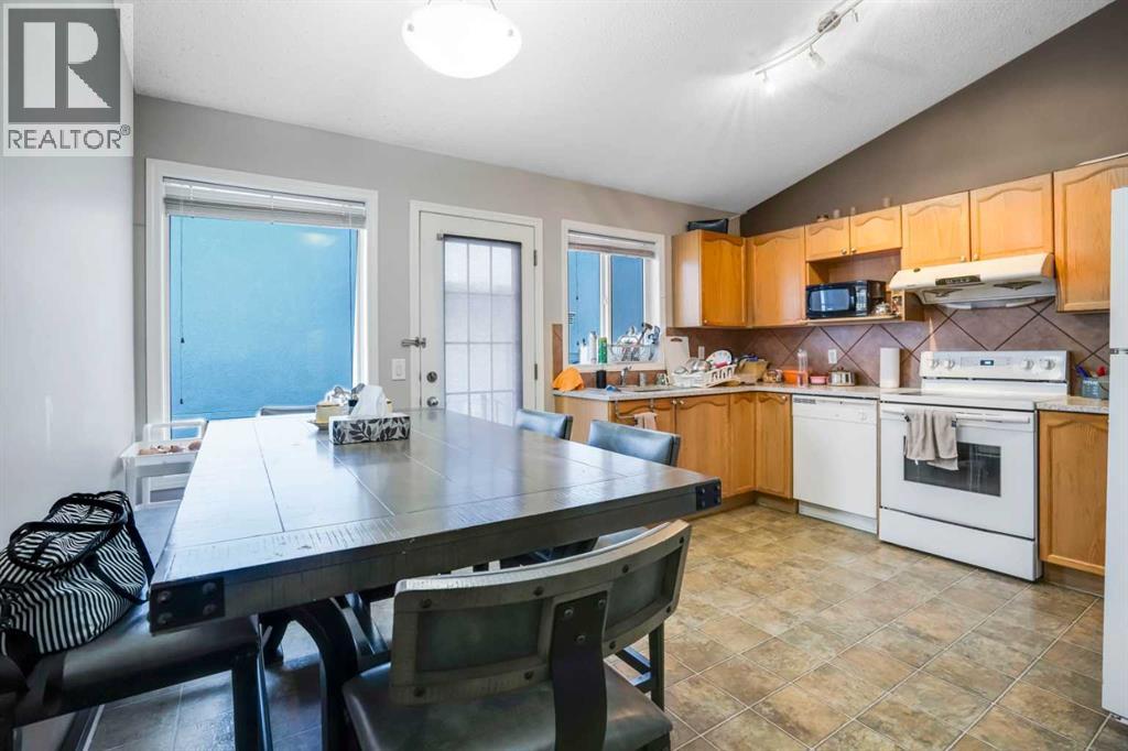 Single Family House 4 Level for Sale in  Taralea Park NE Taradale Calgary 