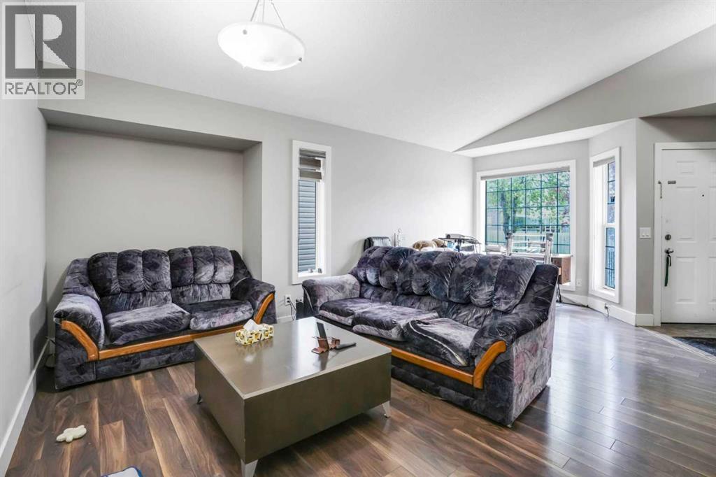 Single Family House 4 Level for Sale in  Taralea Park NE Taradale Calgary 