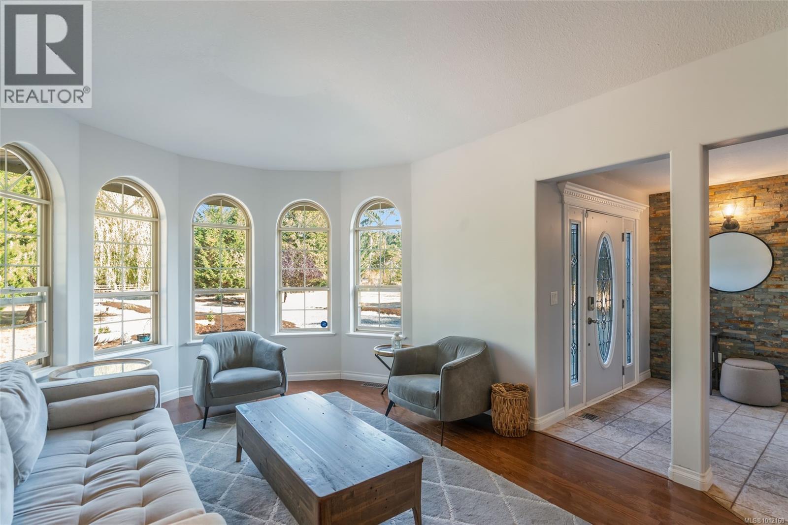 2265 Peterson Rd, Nanoose Bay
