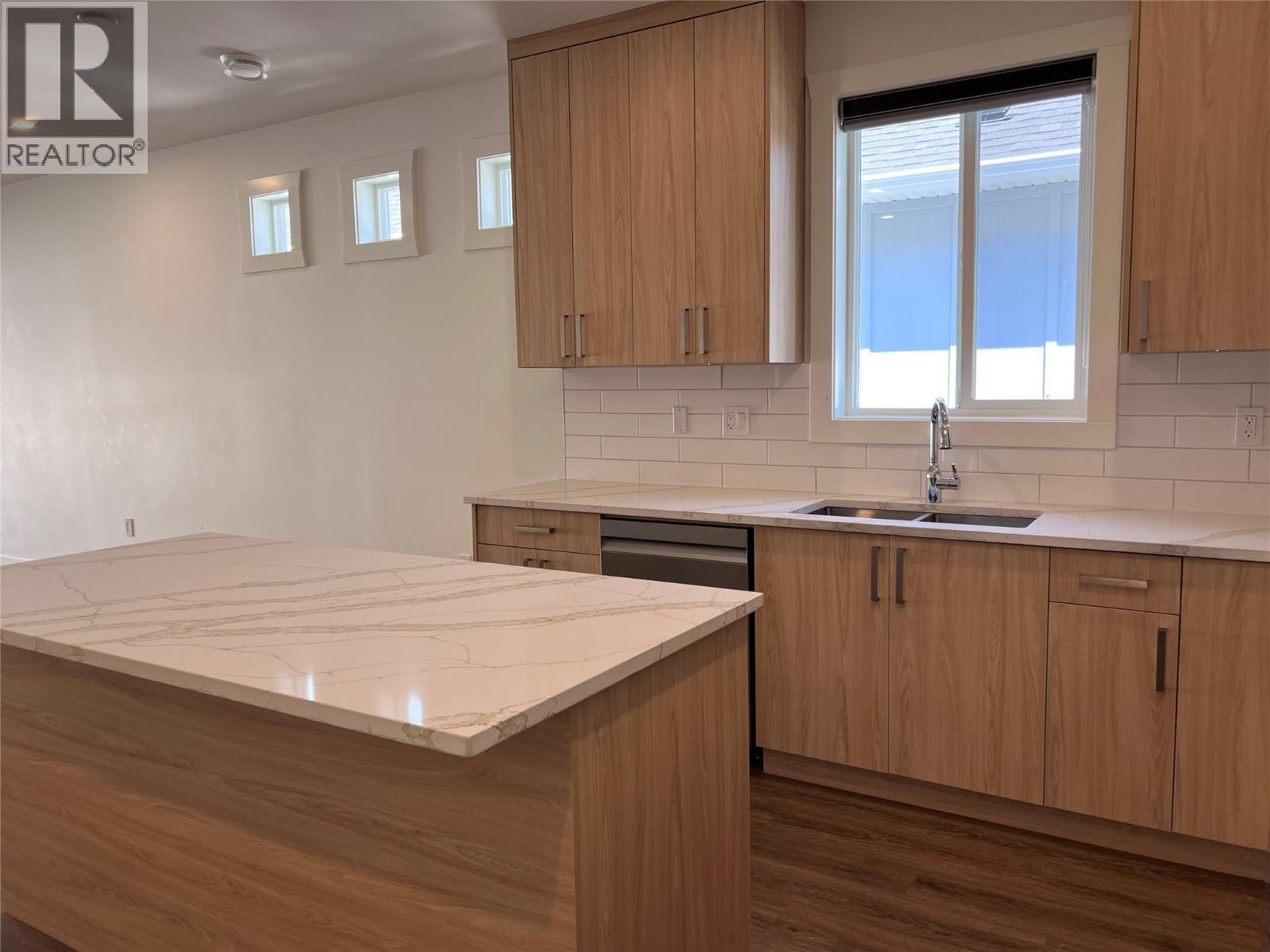  288 BENTGRASS Avenue, Oliver