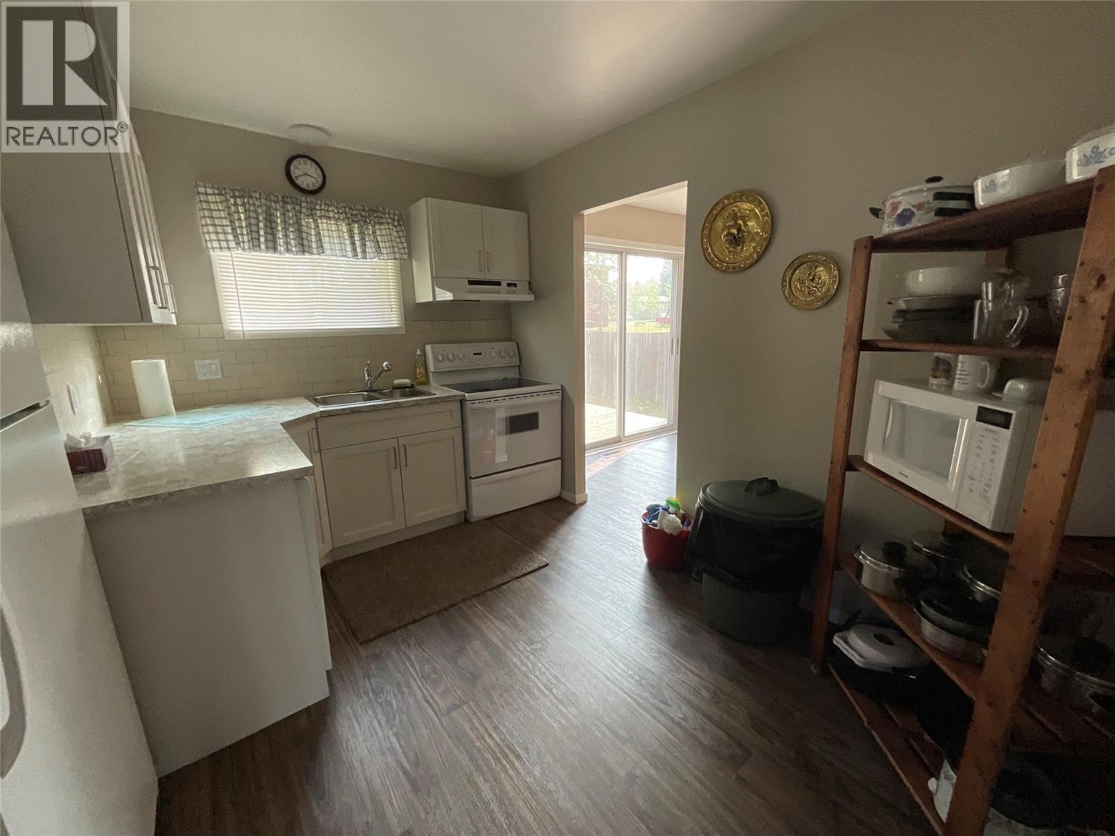 64 Merrick Place, Tumbler Ridge