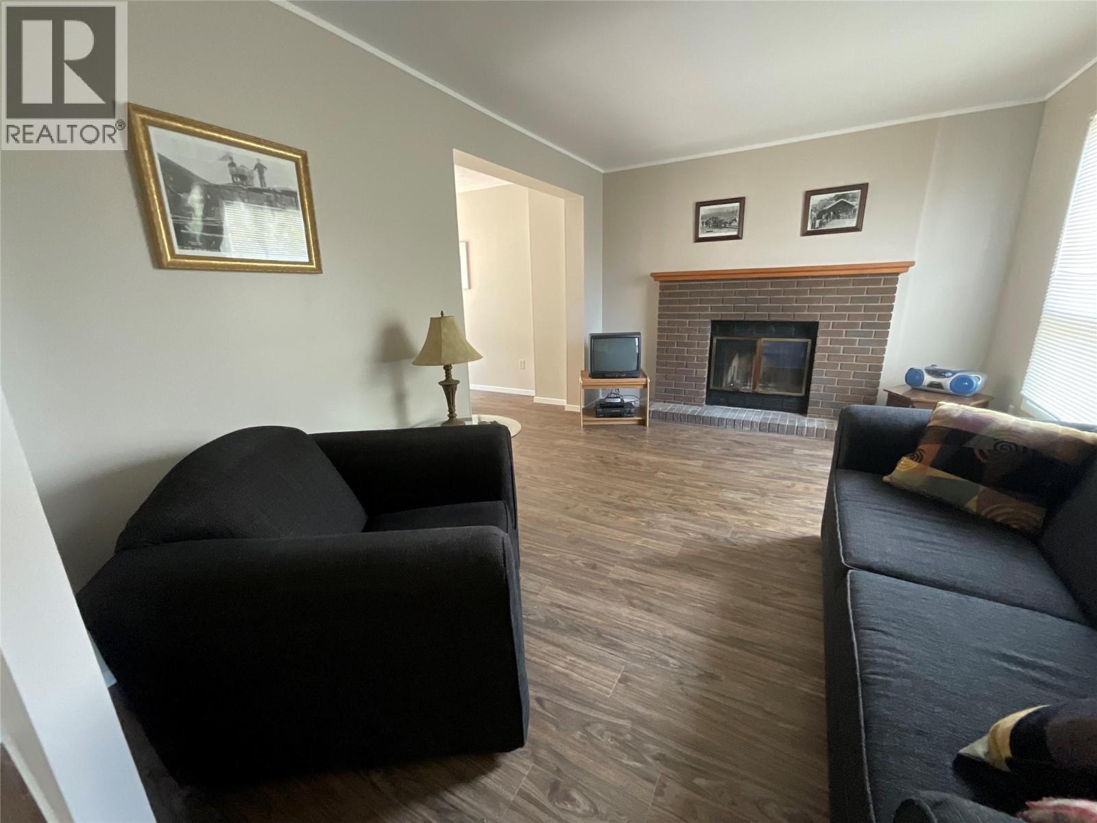 64 Merrick Place, Tumbler Ridge