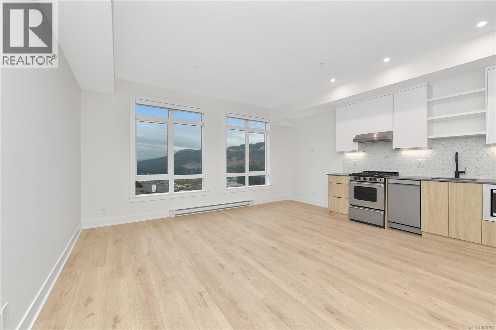 205 1114 Samar Crescent, Langford