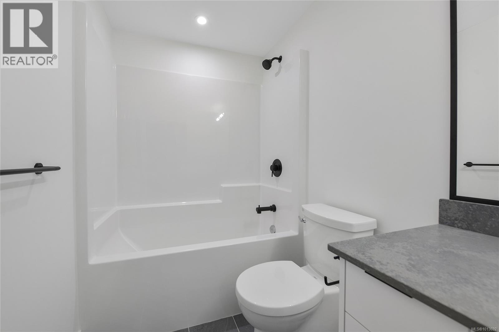 204 1114 Samar Crescent, Langford