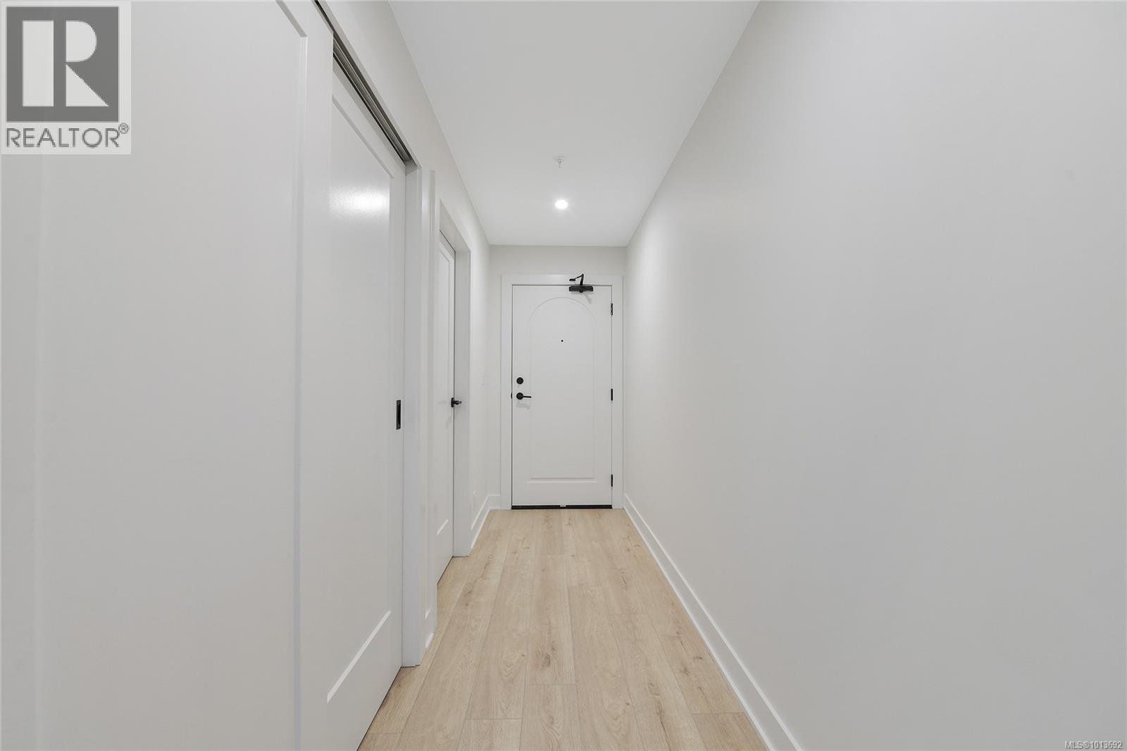 204 1114 Samar Crescent, Langford