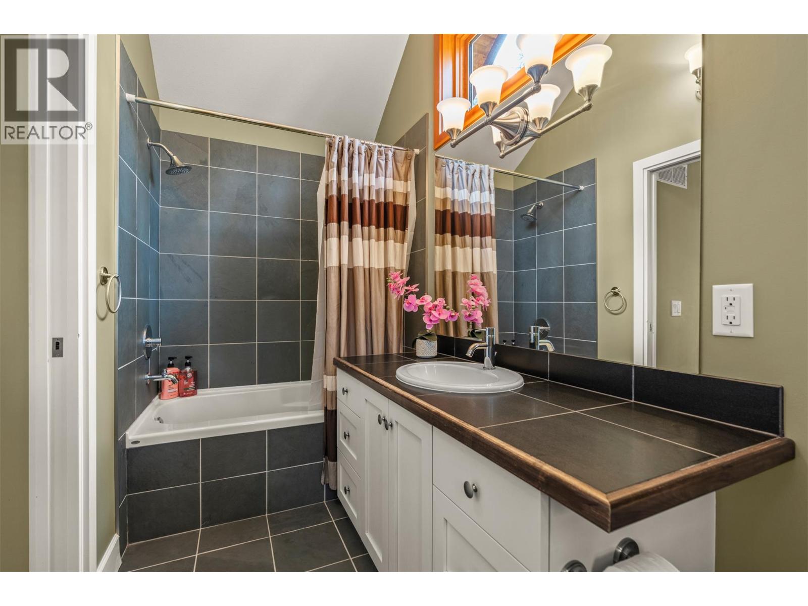 67 9845 Eastside Road, Vernon