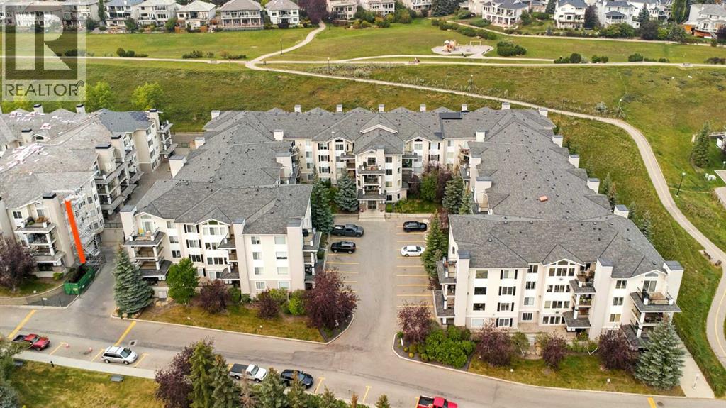 Single Family House for Sale in   Rocky Vista Park NW Rocky Ridge Calgary 