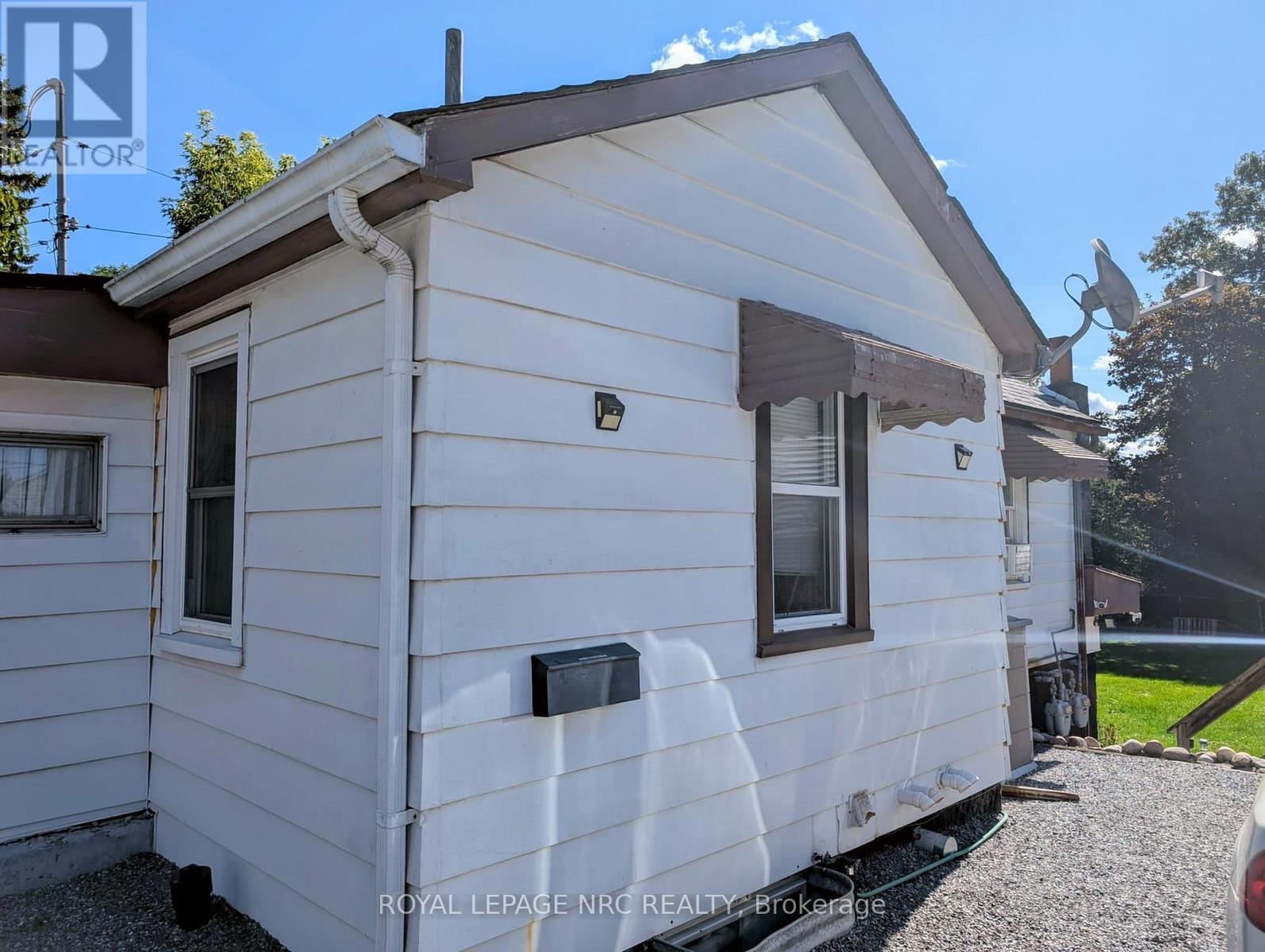 4132 Chippawa photo 3