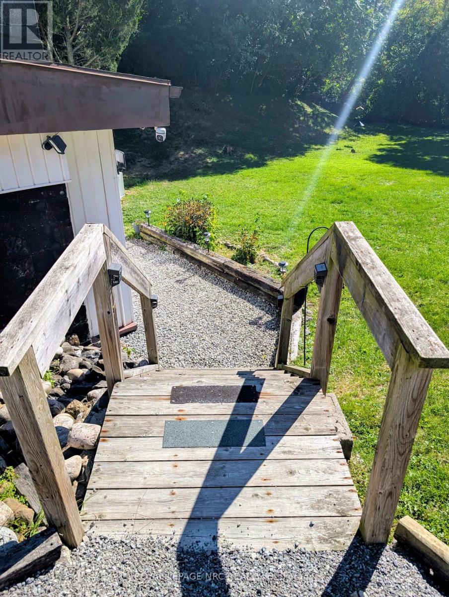 4132 Chippawa photo 5