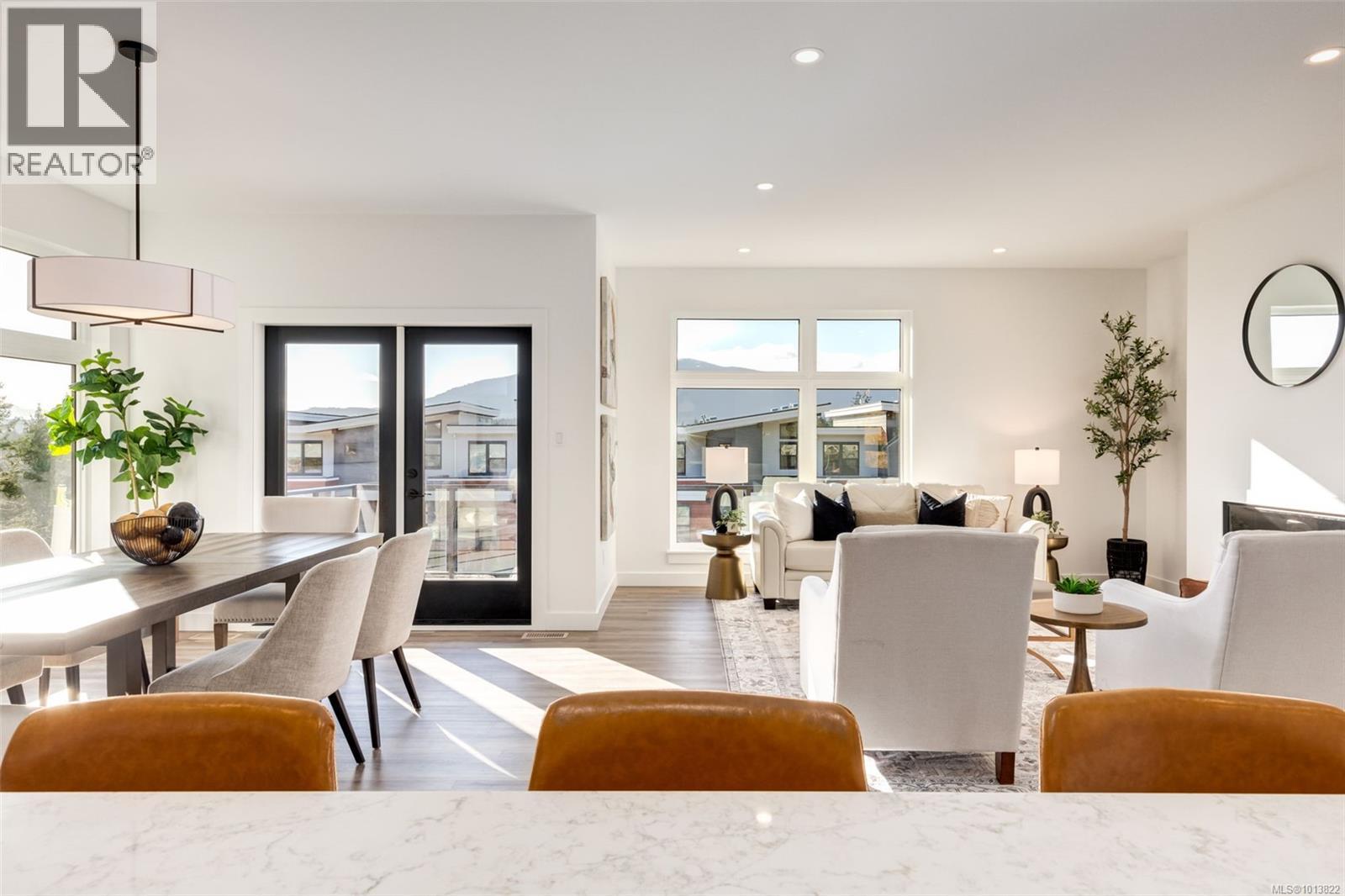 101 1220 Manzanita Pl, Nanaimo