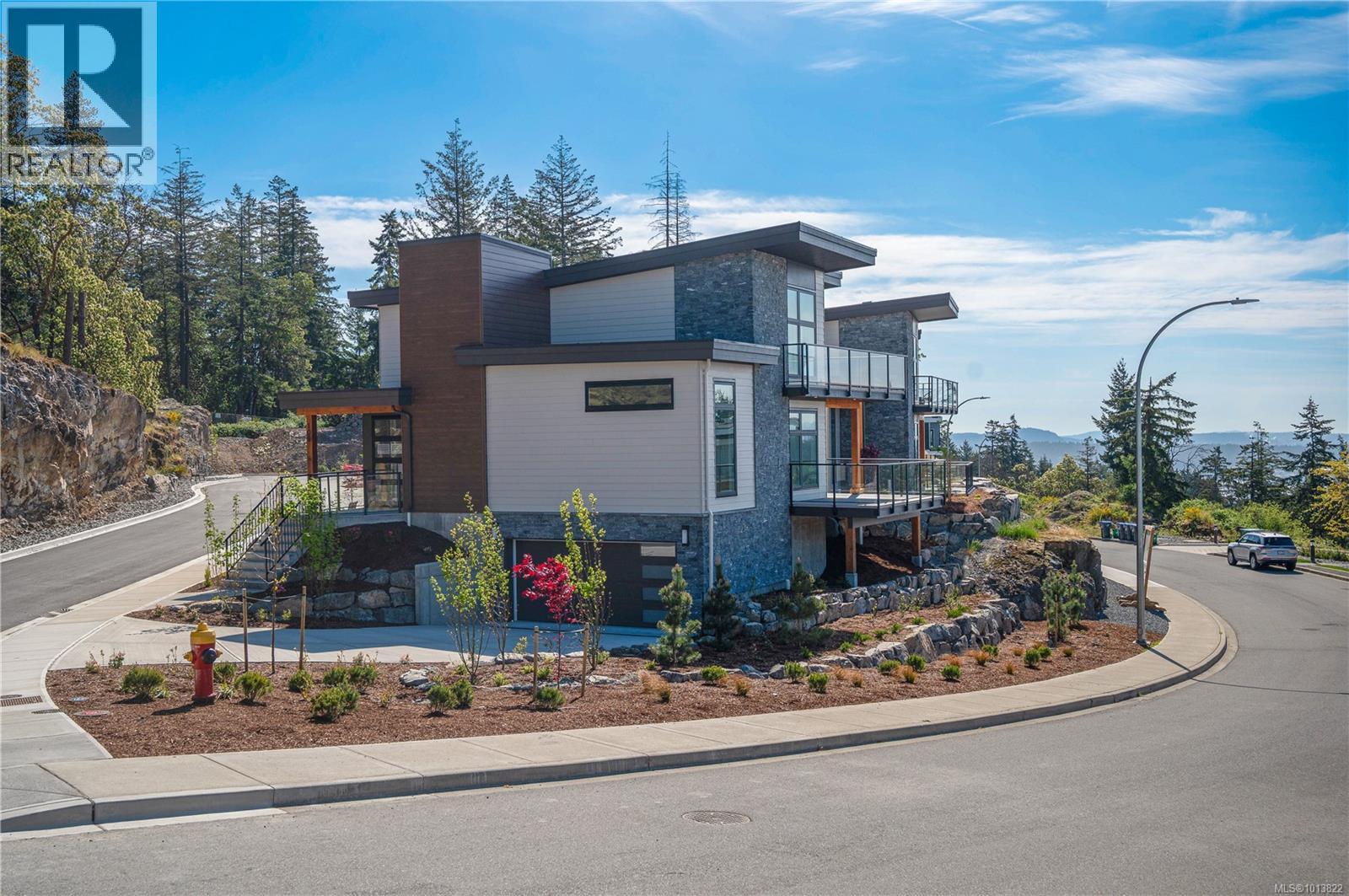 101 1220 Manzanita Pl, Nanaimo