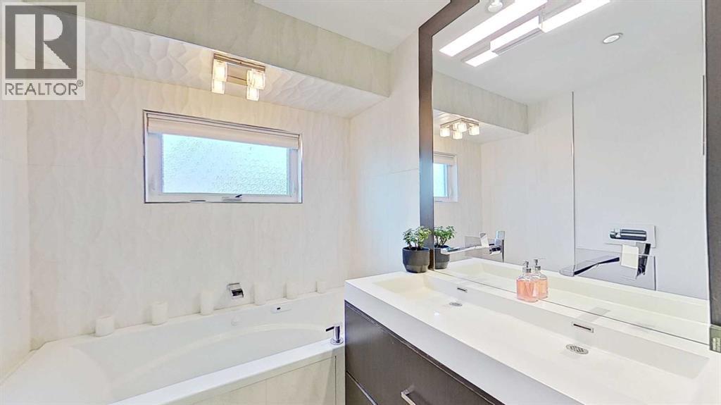 Single Family House Bungalow for Sale in   Street NE Mayland Heights Calgary 