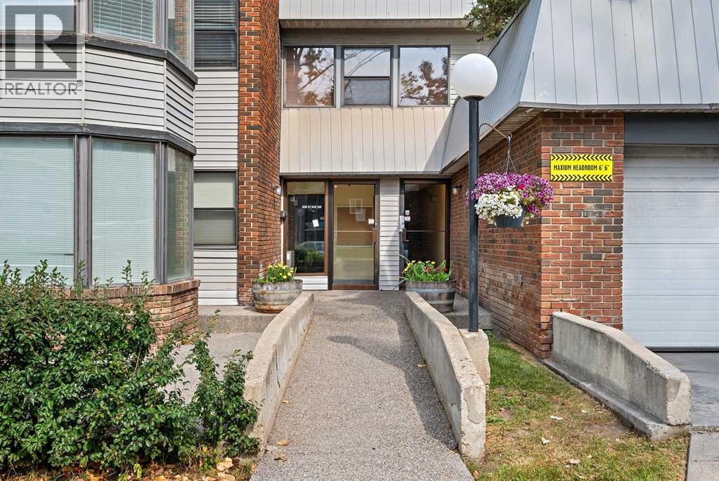 Single Family House for Sale in    Avenue SW Windsor Park Calgary 
