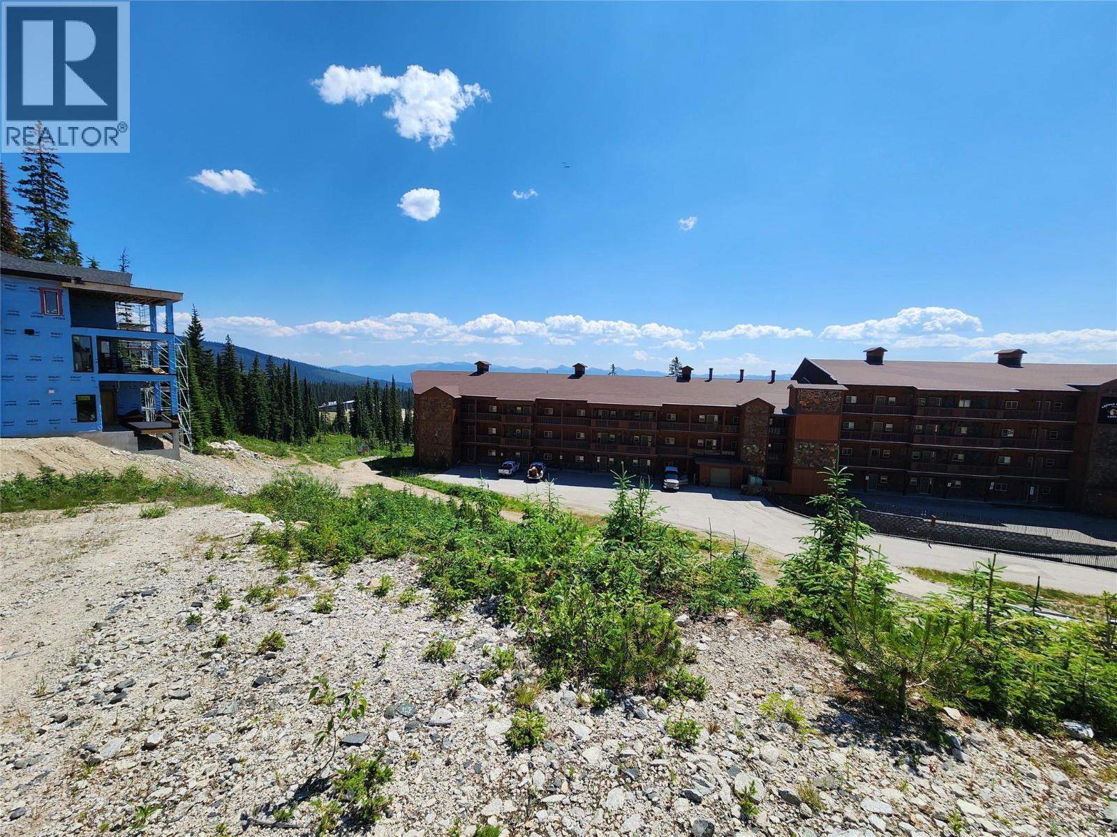  330 Feathertop Way, Big White