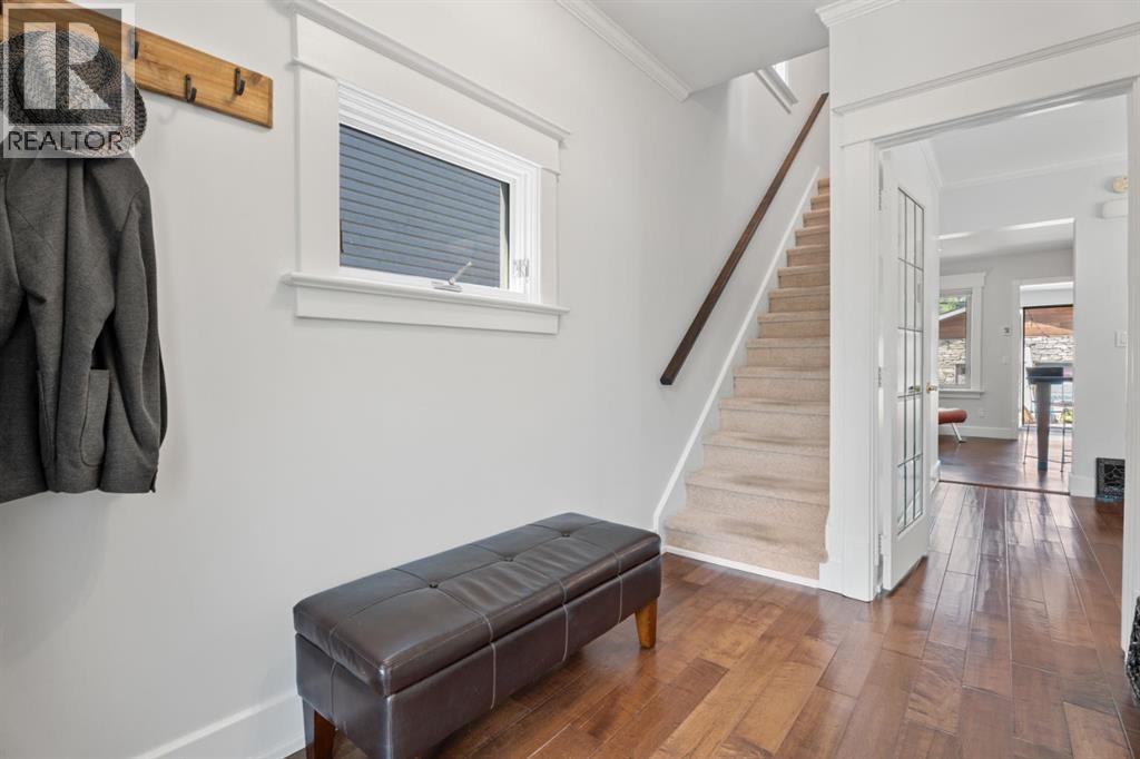 Single Family House for Sale in   Avenue NW Sunnyside Calgary 