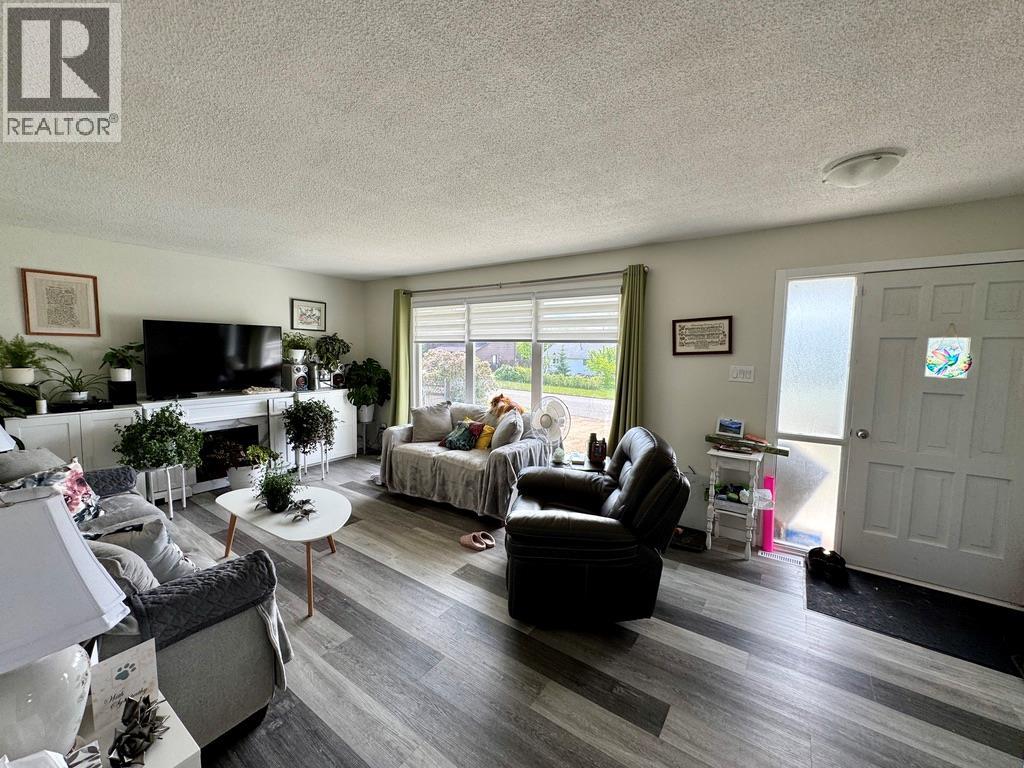 924 93 Avenue, Dawson Creek
