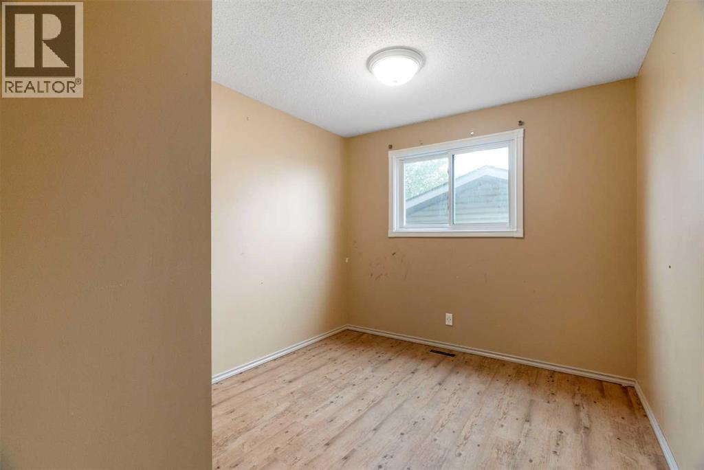 105 Simpson Way, Fort McMurray