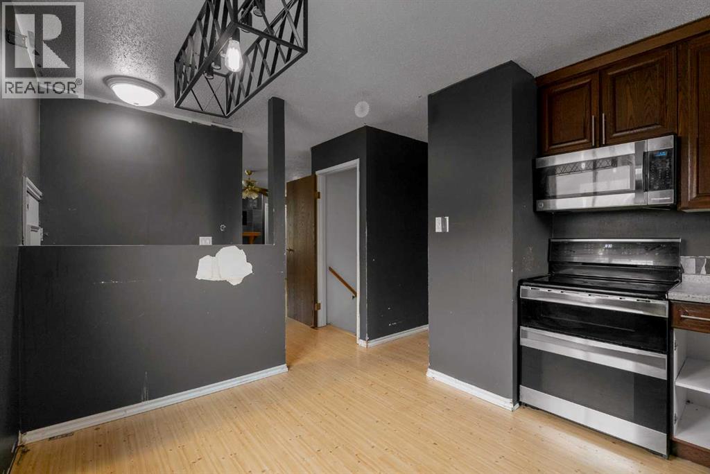 105 Simpson Way, Fort McMurray