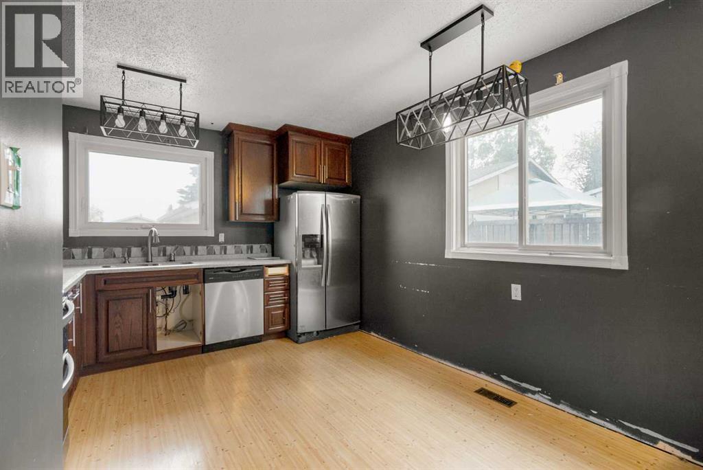 105 Simpson Way, Fort McMurray