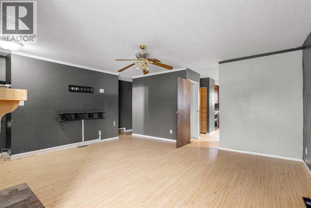 105 Simpson Way, Fort McMurray