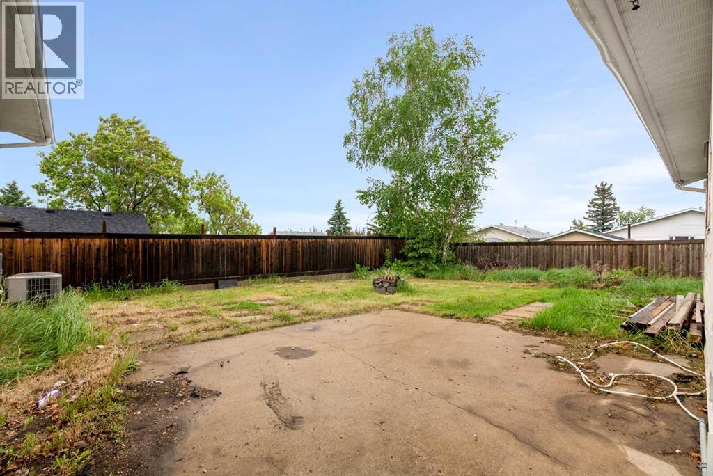 105 Simpson Way, Fort McMurray