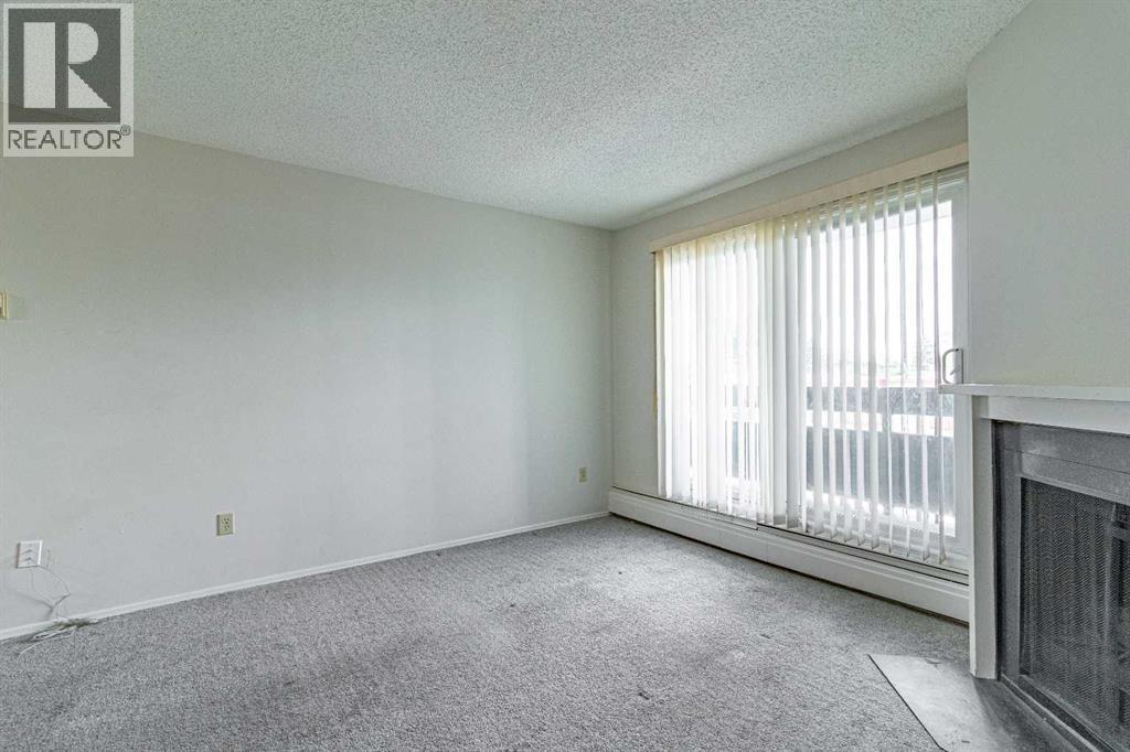 Single Family House for Sale in   Southampton Drive SW Southwood Calgary 