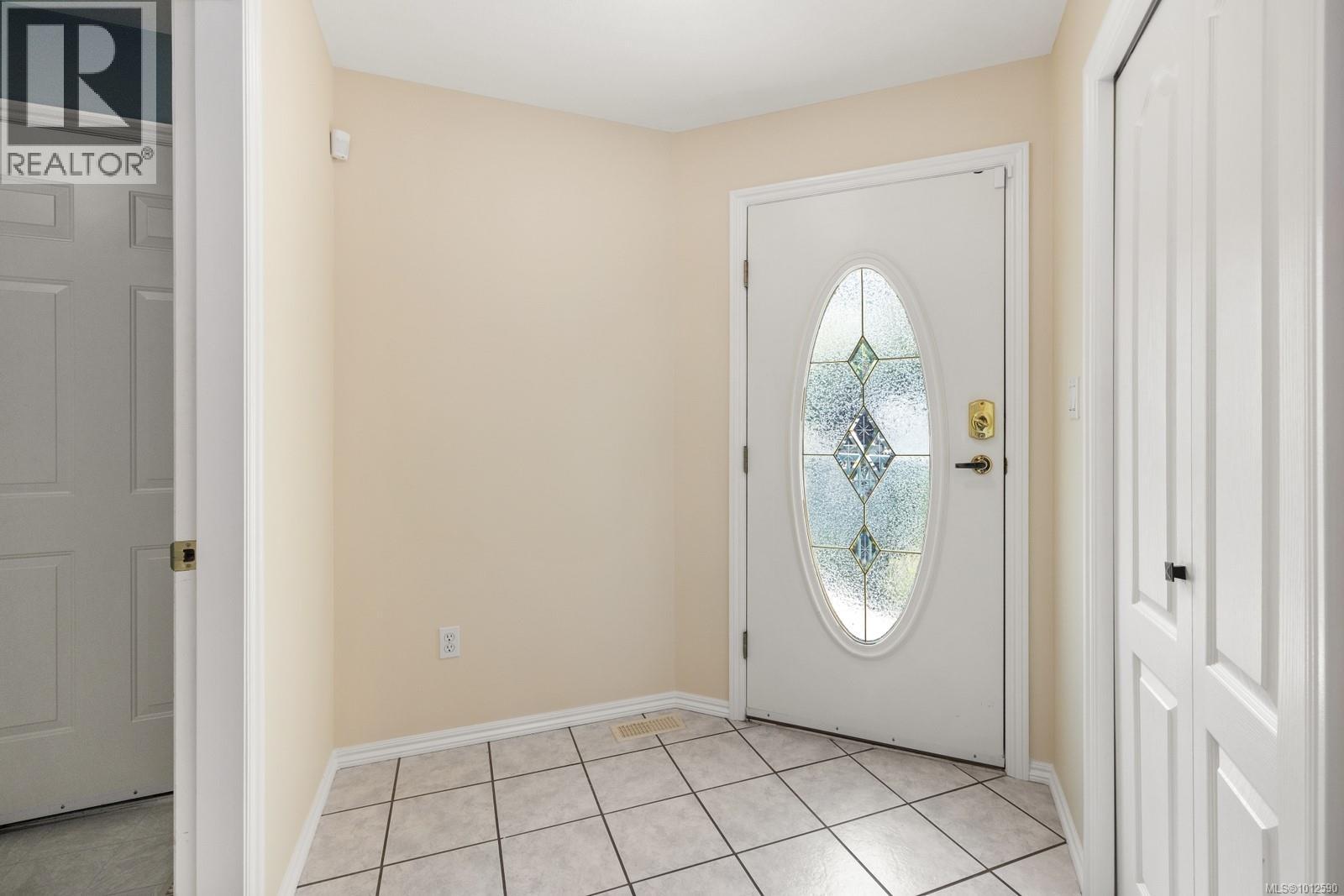 10185 View St, Chemainus
