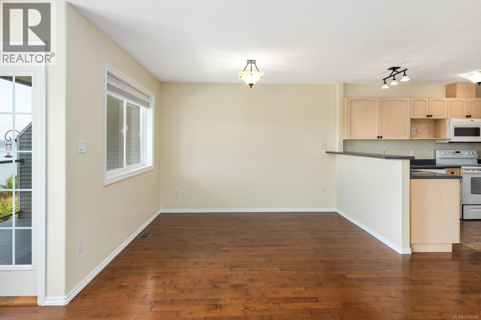 10185 View St, Chemainus