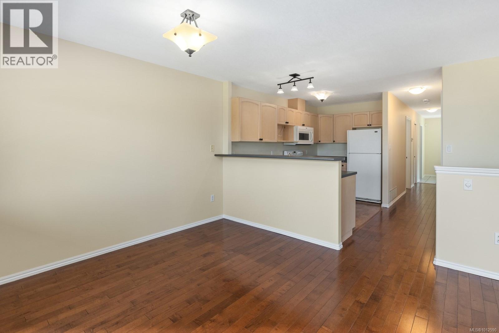 10185 View St, Chemainus