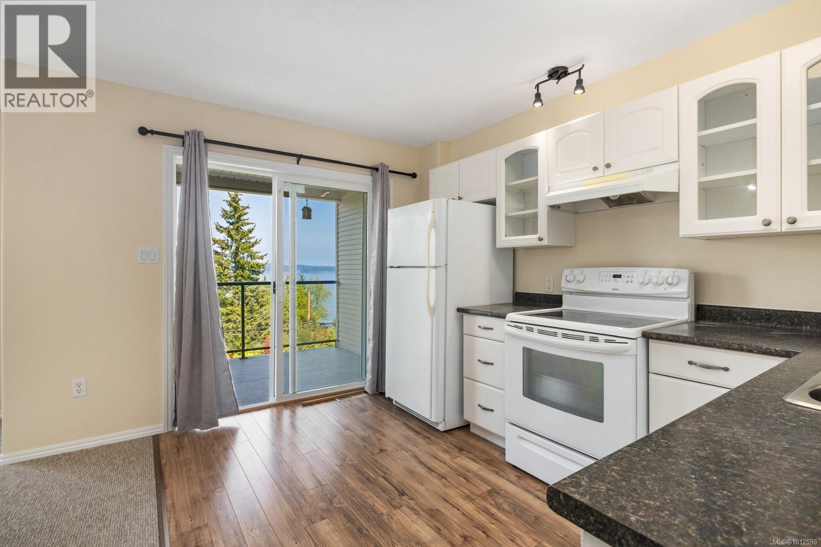 10185 View St, Chemainus