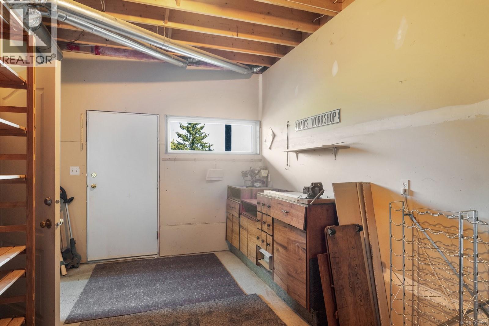 10185 View St, Chemainus