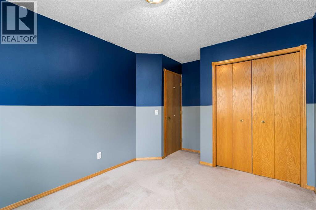 Single Family House for Sale in  Harvest Gold Circle NE Harvest Hills Calgary 