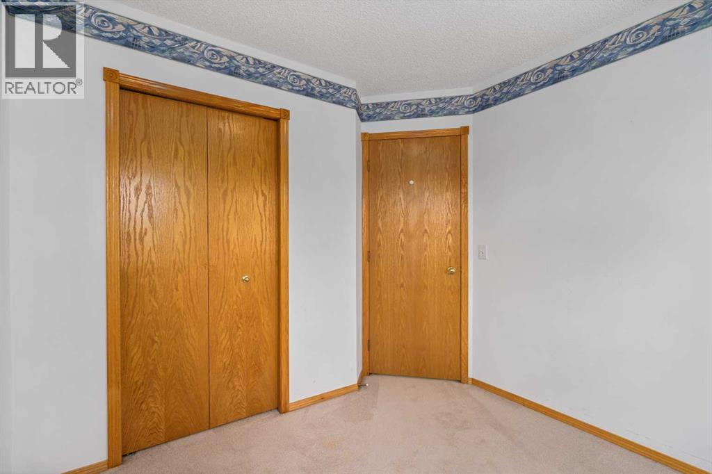 Single Family House for Sale in  Harvest Gold Circle NE Harvest Hills Calgary 