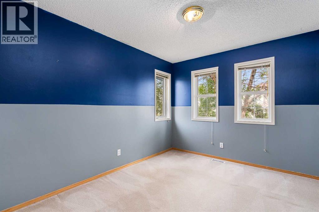 Single Family House for Sale in  Harvest Gold Circle NE Harvest Hills Calgary 