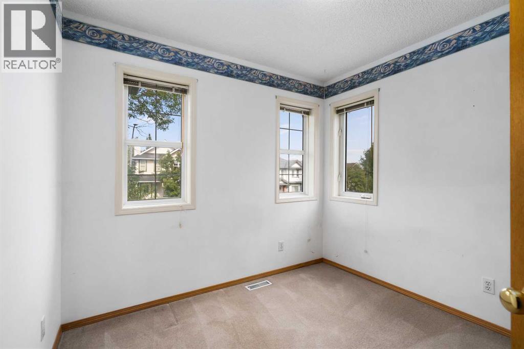 Single Family House for Sale in  Harvest Gold Circle NE Harvest Hills Calgary 