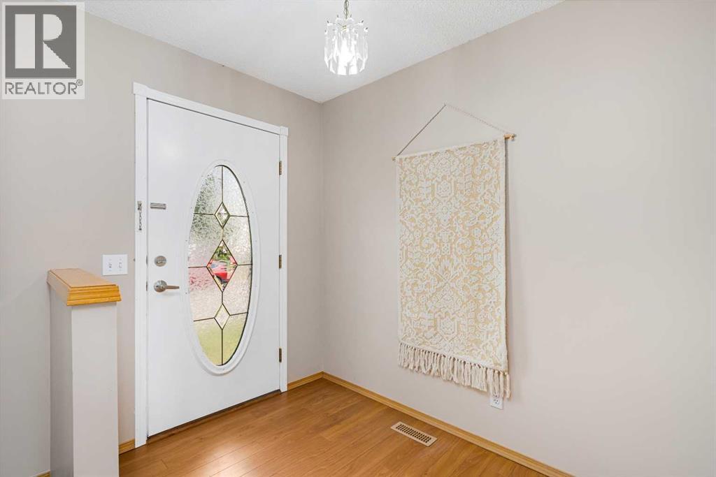 Single Family House for Sale in  Harvest Gold Circle NE Harvest Hills Calgary 