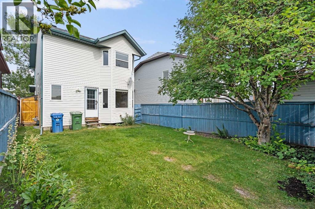 Single Family House for Sale in  Harvest Gold Circle NE Harvest Hills Calgary 