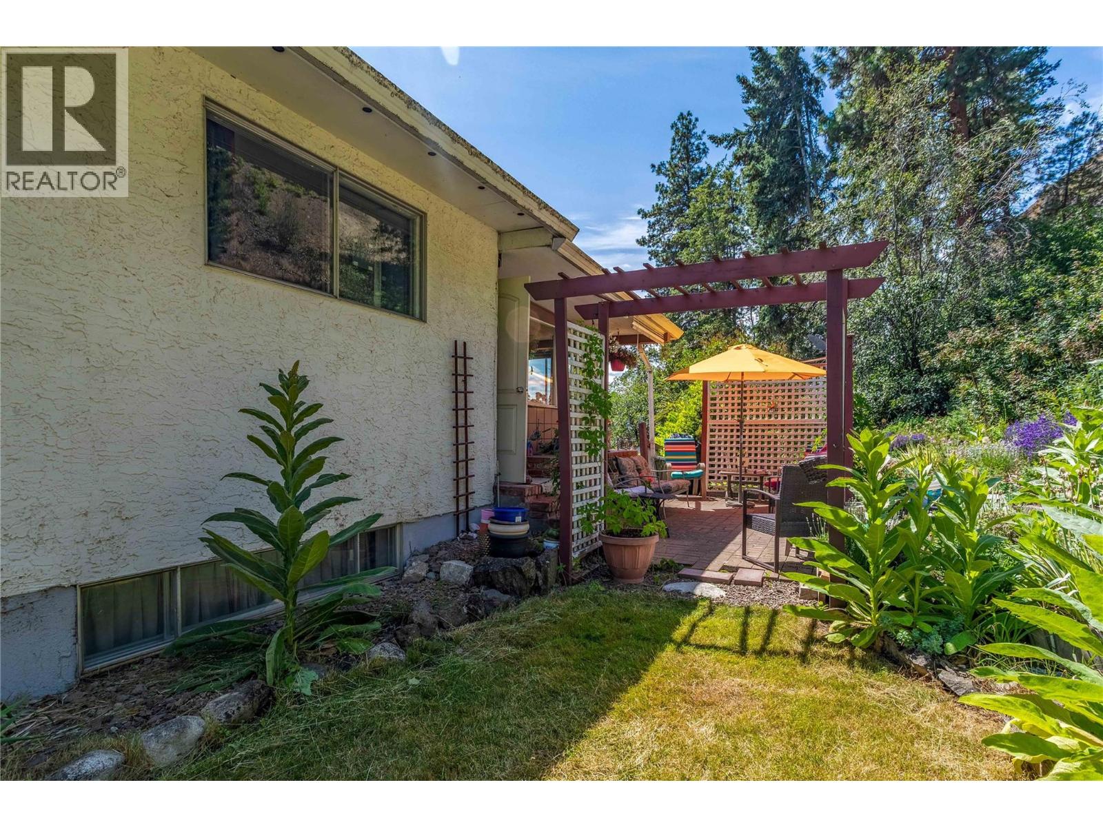  396 Moubray Road, Kelowna