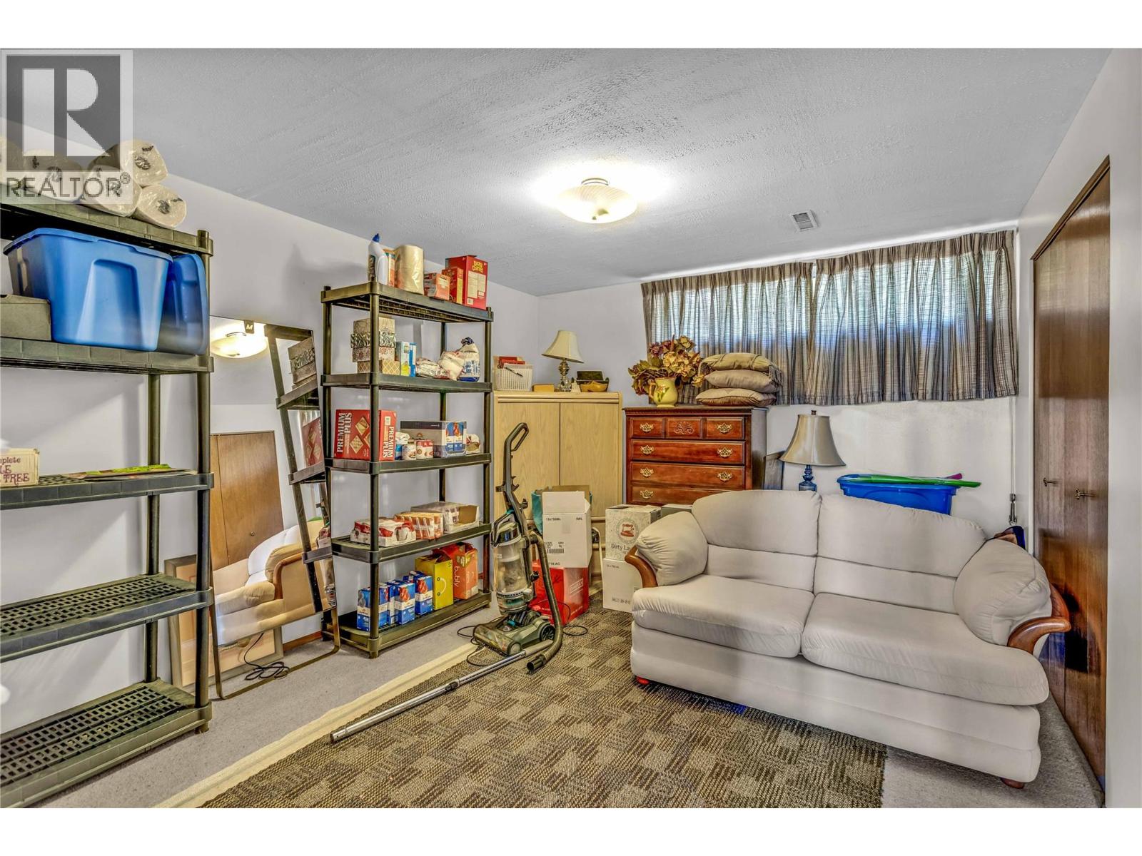  396 Moubray Road, Kelowna