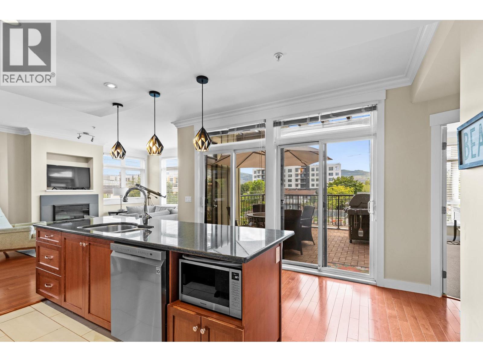 204 2901 Abbott Street, Kelowna