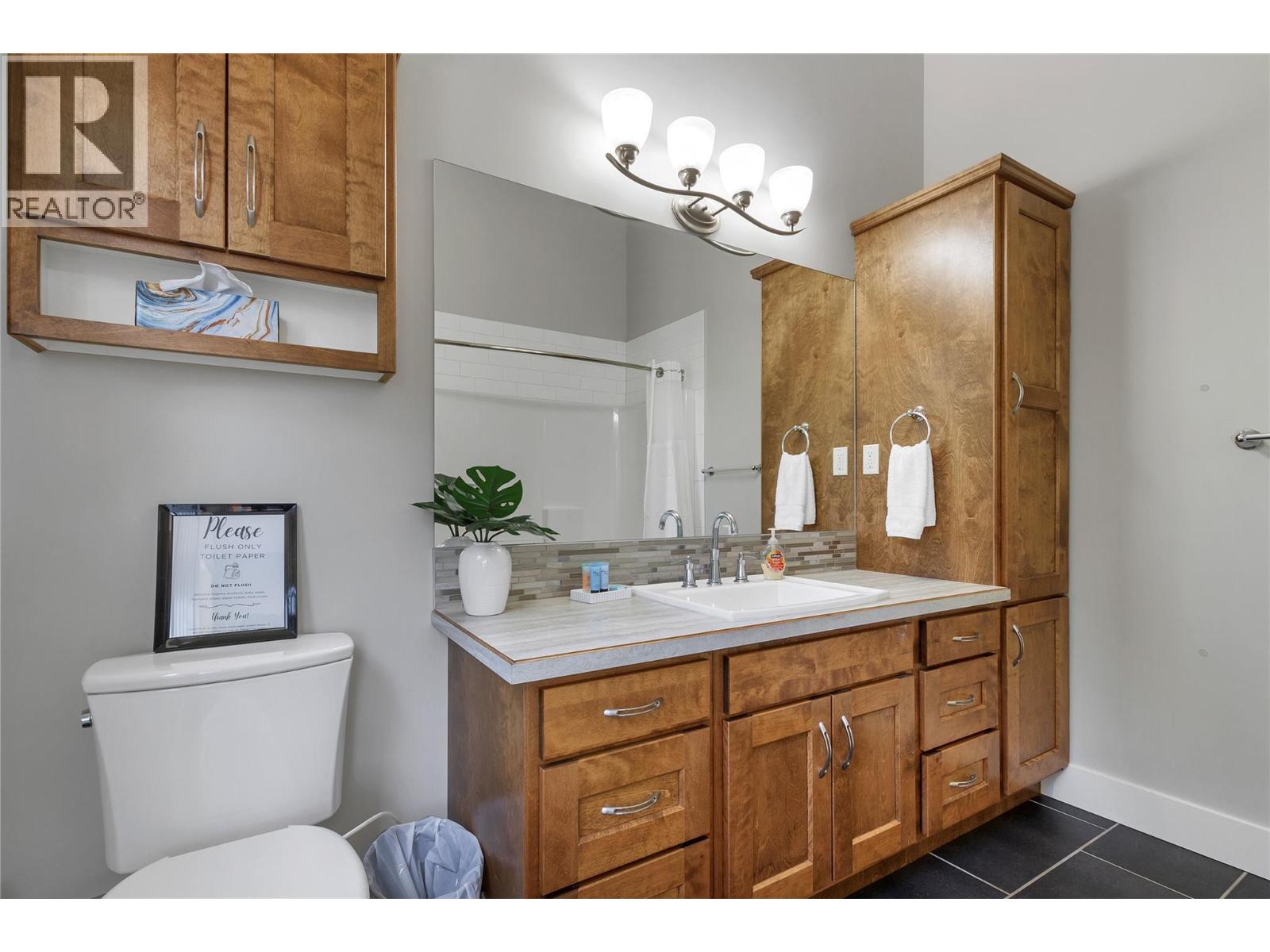  6080 Lynx Drive, Vernon