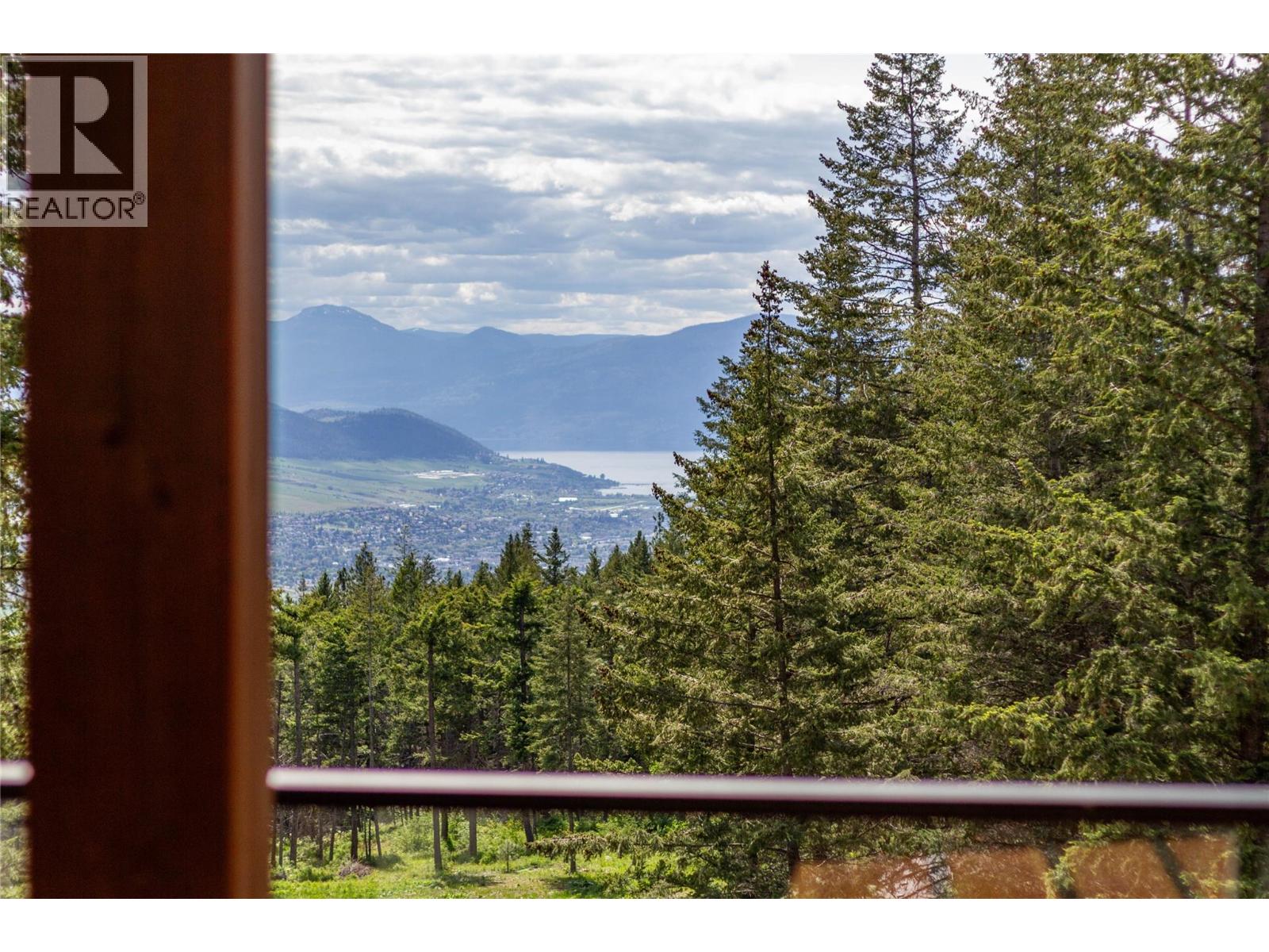 6080 Lynx Drive, Vernon