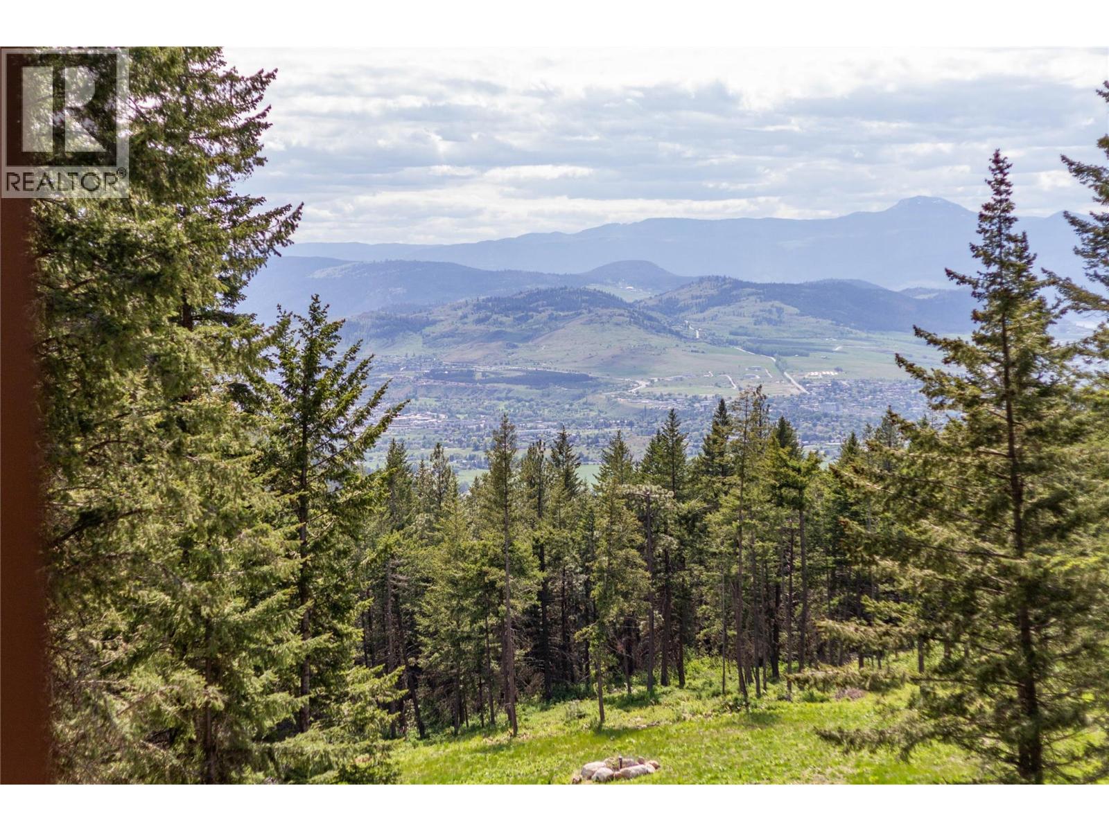  6080 Lynx Drive, Vernon