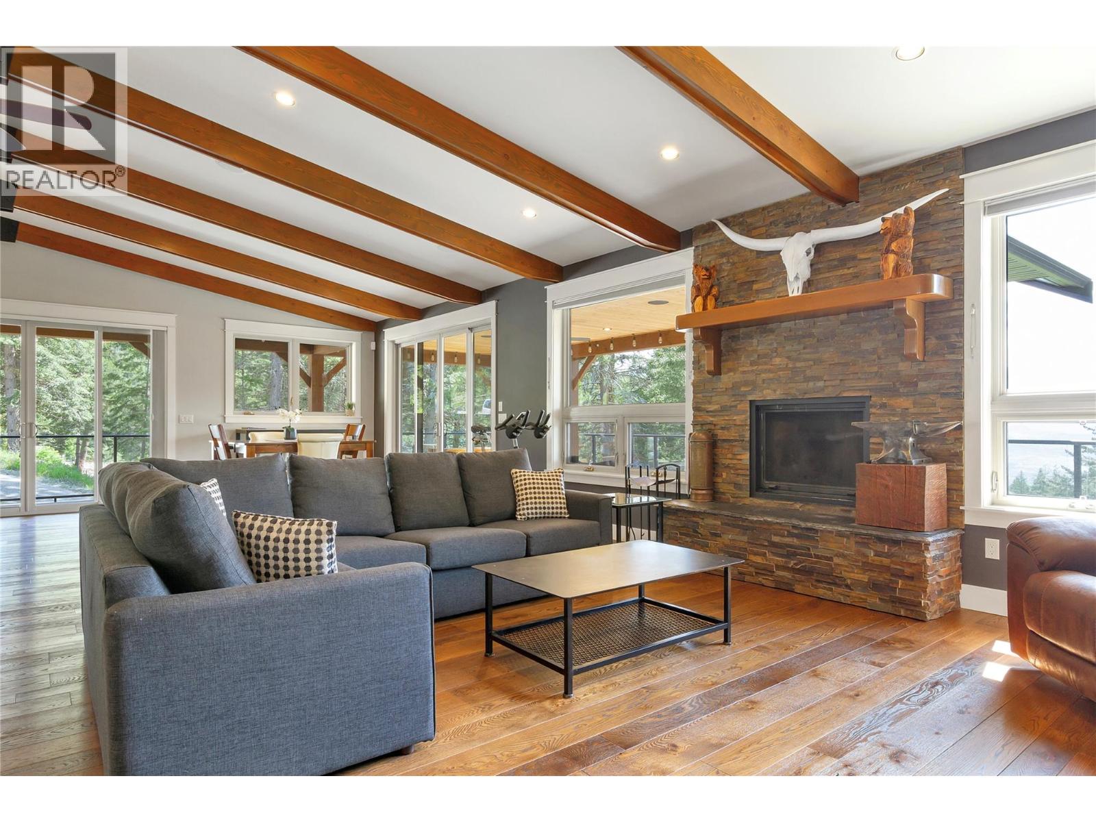  6080 Lynx Drive, Vernon