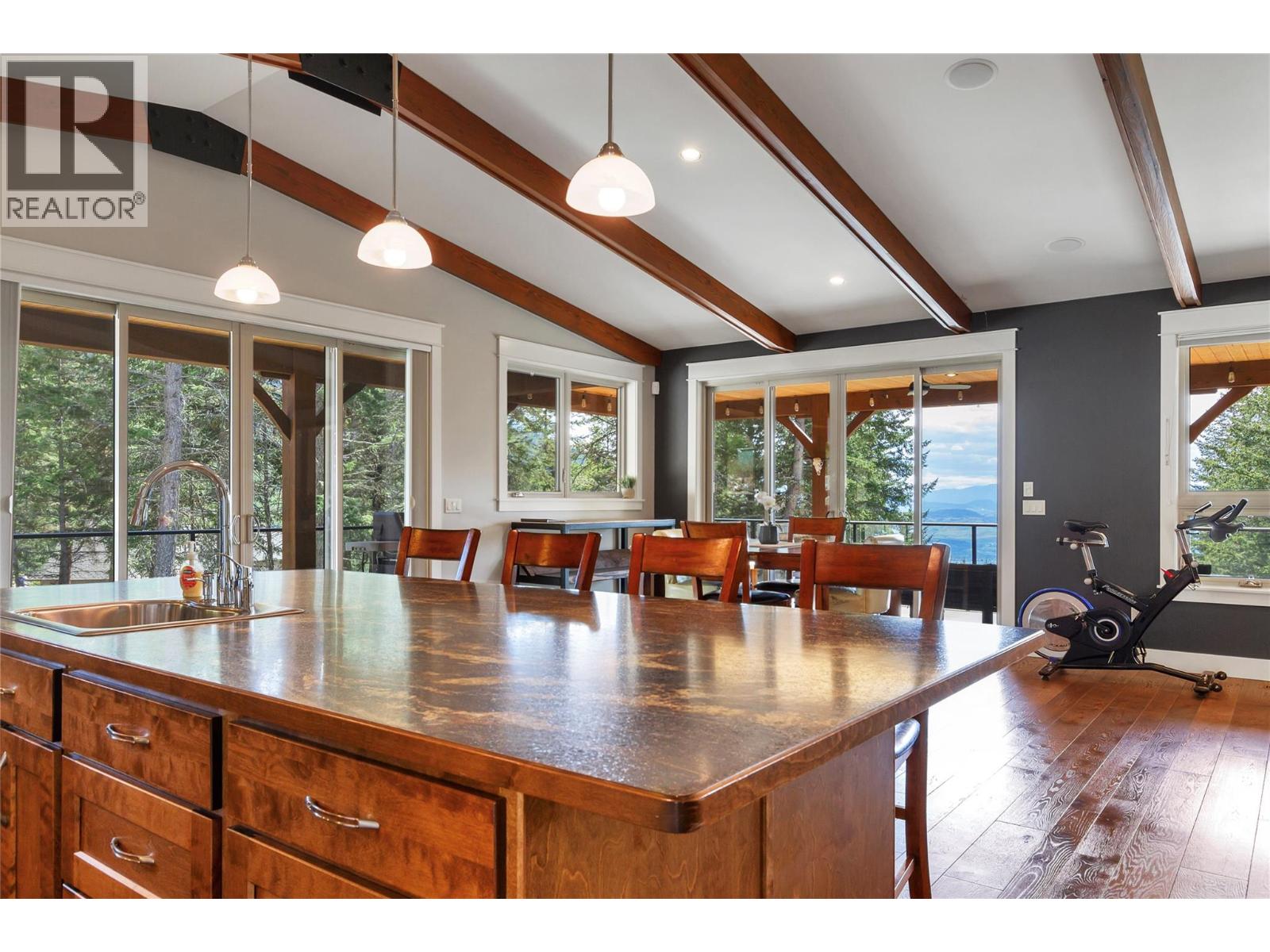  6080 Lynx Drive, Vernon