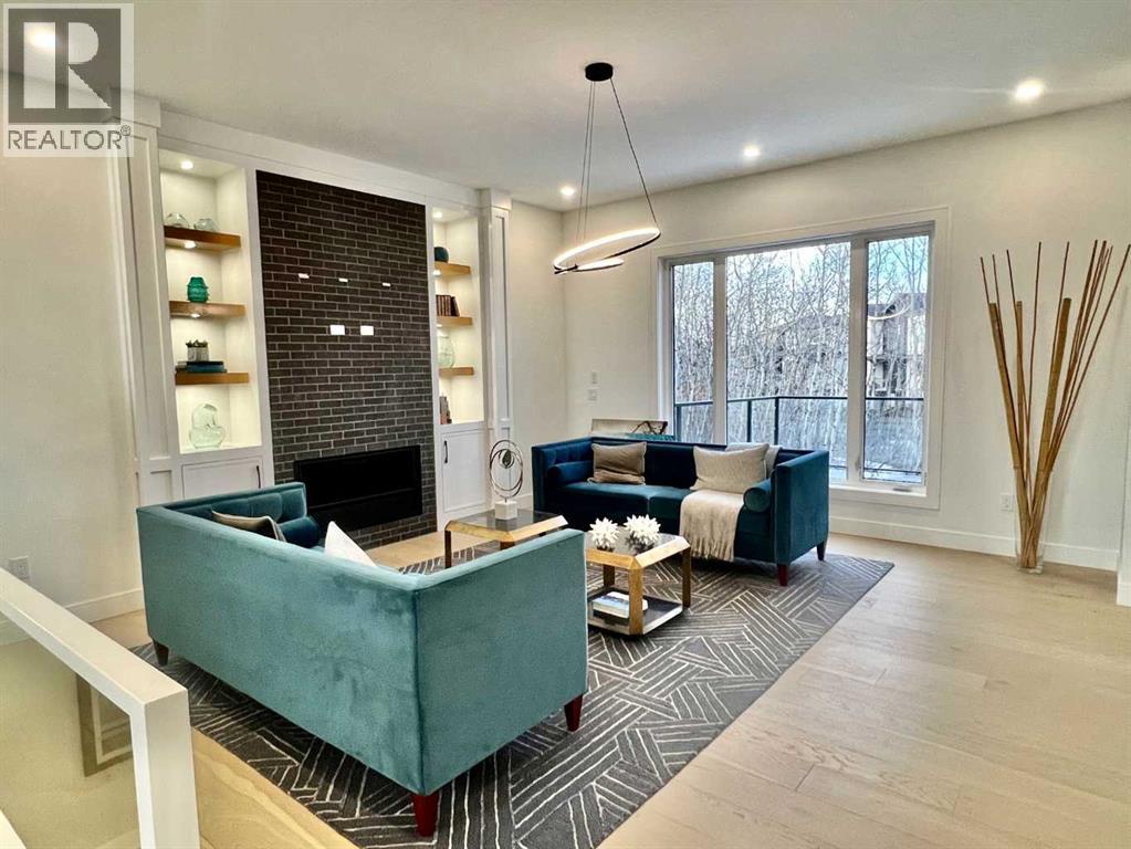 Single Family House for Sale in  Rockcliff Terrace NW Rocky Ridge Calgary 