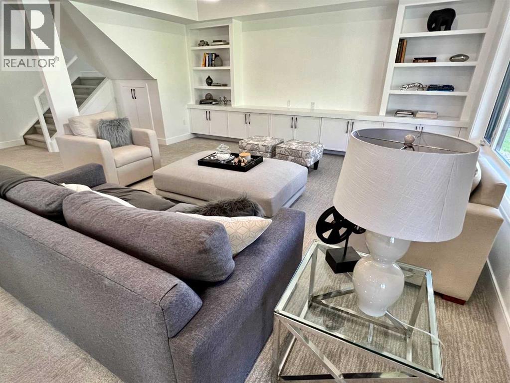 Single Family House for Sale in  Rockcliff Terrace NW Rocky Ridge Calgary 