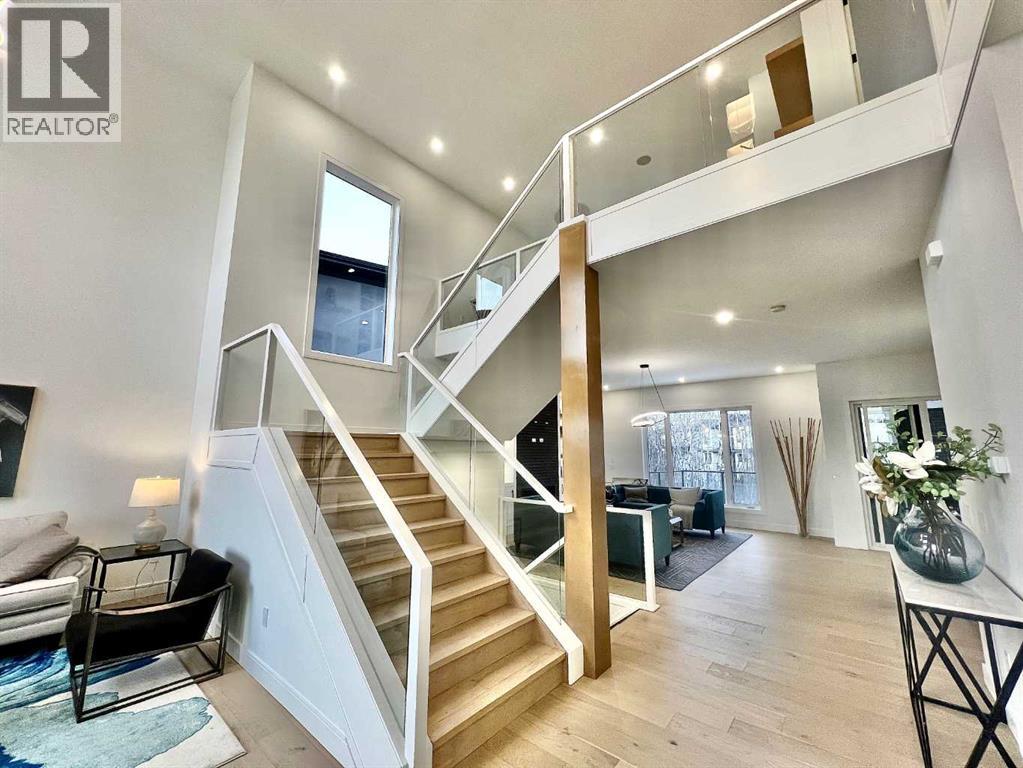 Single Family House for Sale in  Rockcliff Terrace NW Rocky Ridge Calgary 